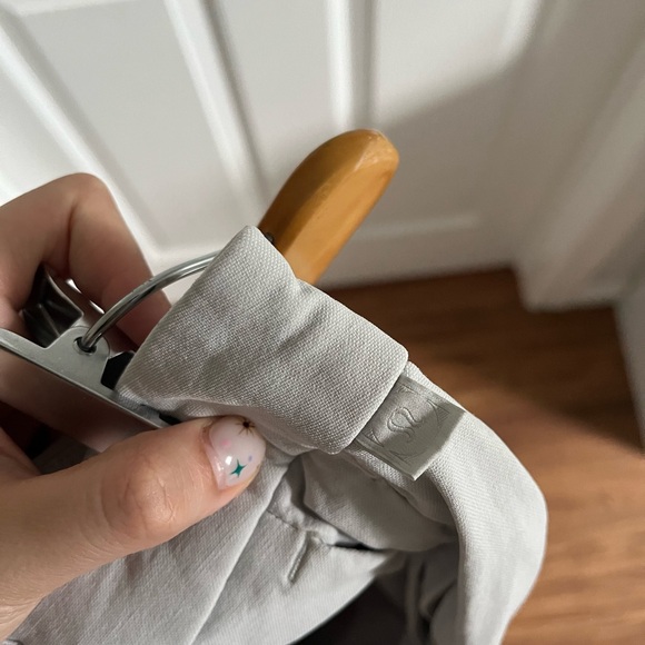 lululemon dress pants - Picture 3 of 4